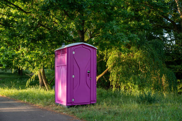 Best Porta potty rental near me  in Chalfant, CA
